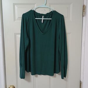 Soma XL - Women's Pijamas Long-Sleeved V-Neck T-Shirt in Green
